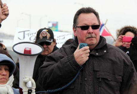 Issue Support Idle No More: defend Ron Plain  