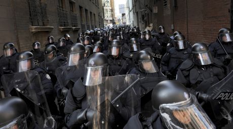 Issue The police: serving and protecting the 1%