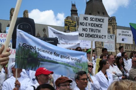 Issue Science against Harper