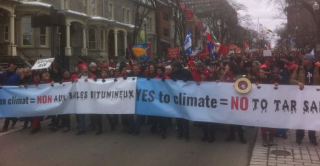 Issue Tens of thousands march for climate justice
