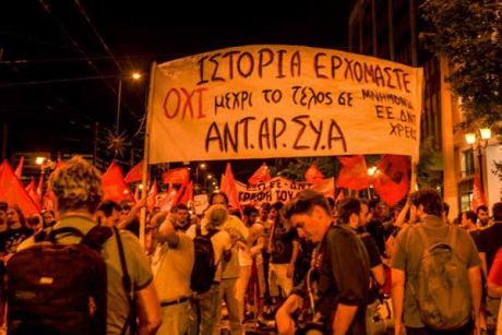 Issue Greek unions call strike to beat new austerity deal