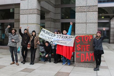 Issue Colonial courts kick Indigenous people off their land, while Trudeau does nothing