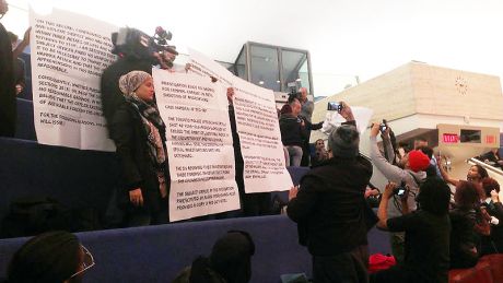 Issue Black Lives Matter-Toronto confront Wynne and Tory