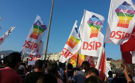 Issue Turkey: No to the coup! Fight for democracy!