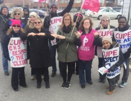 Issue Support Canadian Hearing Society workers on strike
