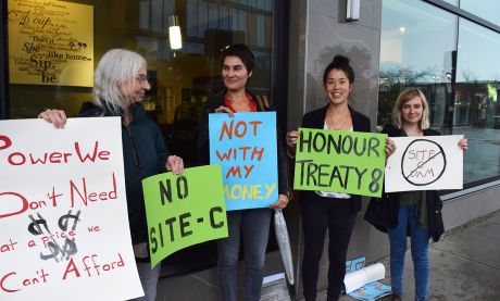 Issue Independent review on Site C confirms: shut it down!