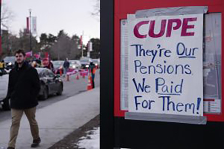 Issue Carleton University workers striking to protect their pensions