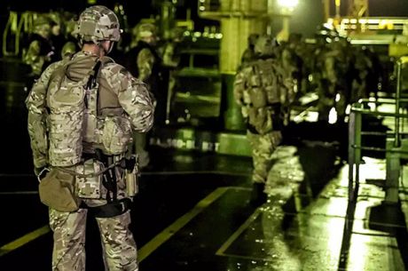 Issue Say no to war against Iran