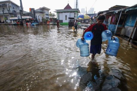 Issue Jakarta is sinking: casualty of climate change