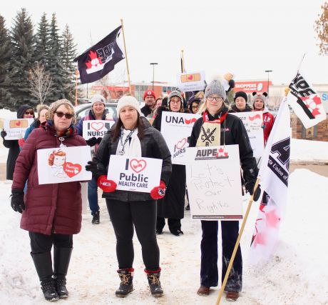 Issue Kenney attacks Alberta's rural health care