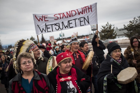 Issue All Eyes On Wet'suwet'en - protect the Wedzin Kwa