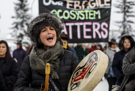 Issue Sound the alarm: RCMP off Wet’suwet’en land