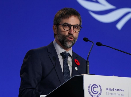 Issue Train in Vain: Liberals derailed