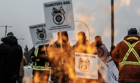 Issue All out to support locked out rail workers!