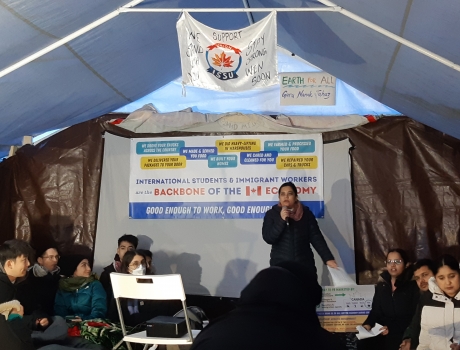 Issue CUPW strikers and migrant workers lead the fight