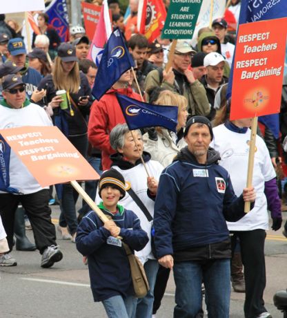 Issue Ontario Teachers Take Political Action Against Austerity