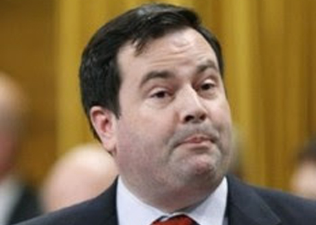 Issue Resisting Kenney’s cuts to refugee health