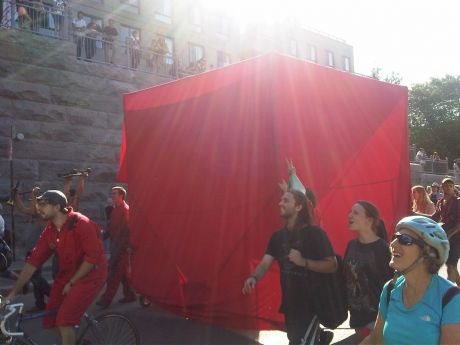 Issue 100,000 demonstrate as Quebec Spring continues