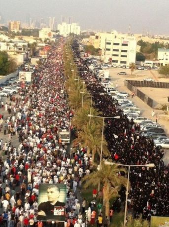 Issue Bahrain: tens of thousands march against Western-backed regime